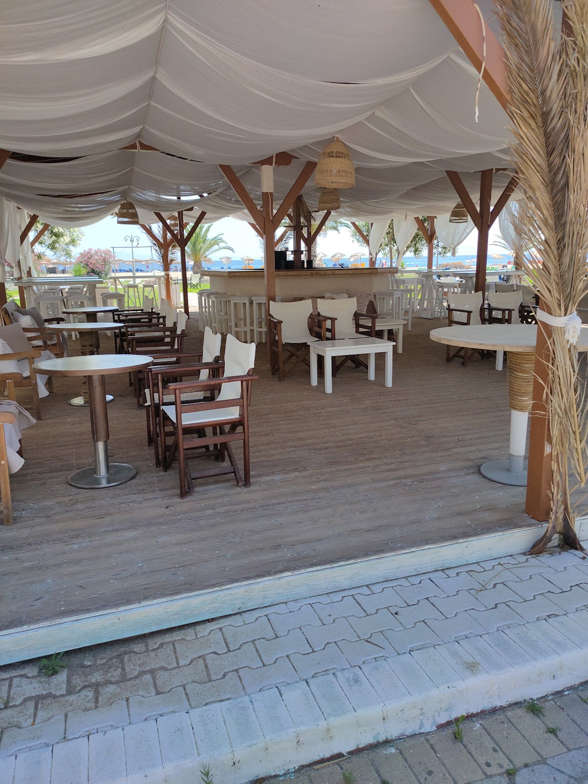 <h1>Το Bar Amaris Beach Bar στη Νέα Ποτίδαια: Ένας Ιδανικός Προορισμός</h1>