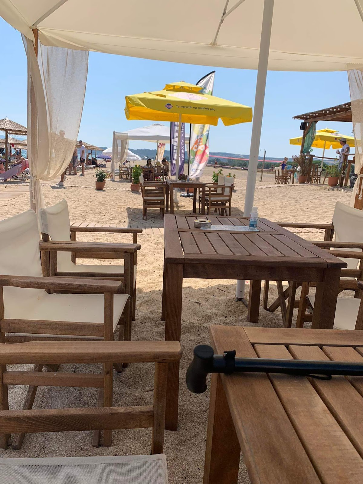 Το Bar Kakoudia Beach Bar στη Γομάτι Χαλκιδικής με βαθμολογία 4.8 από 5