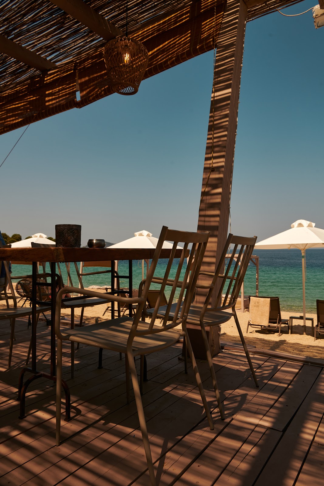 Kohi Beach Bar: Μια Δημοφιλής Επιλογή στη Νέο Μαρμαρά Χαλκιδικής