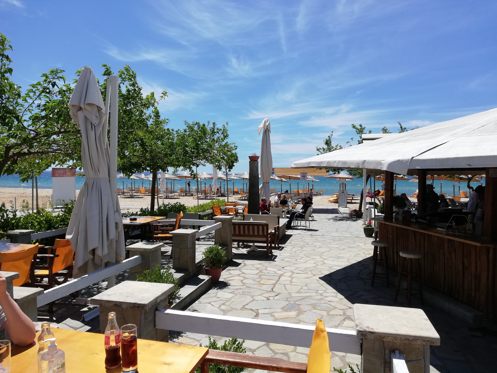 Café Dream Beach Bar στην Παραλία Διονυσίου, Χαλκιδική