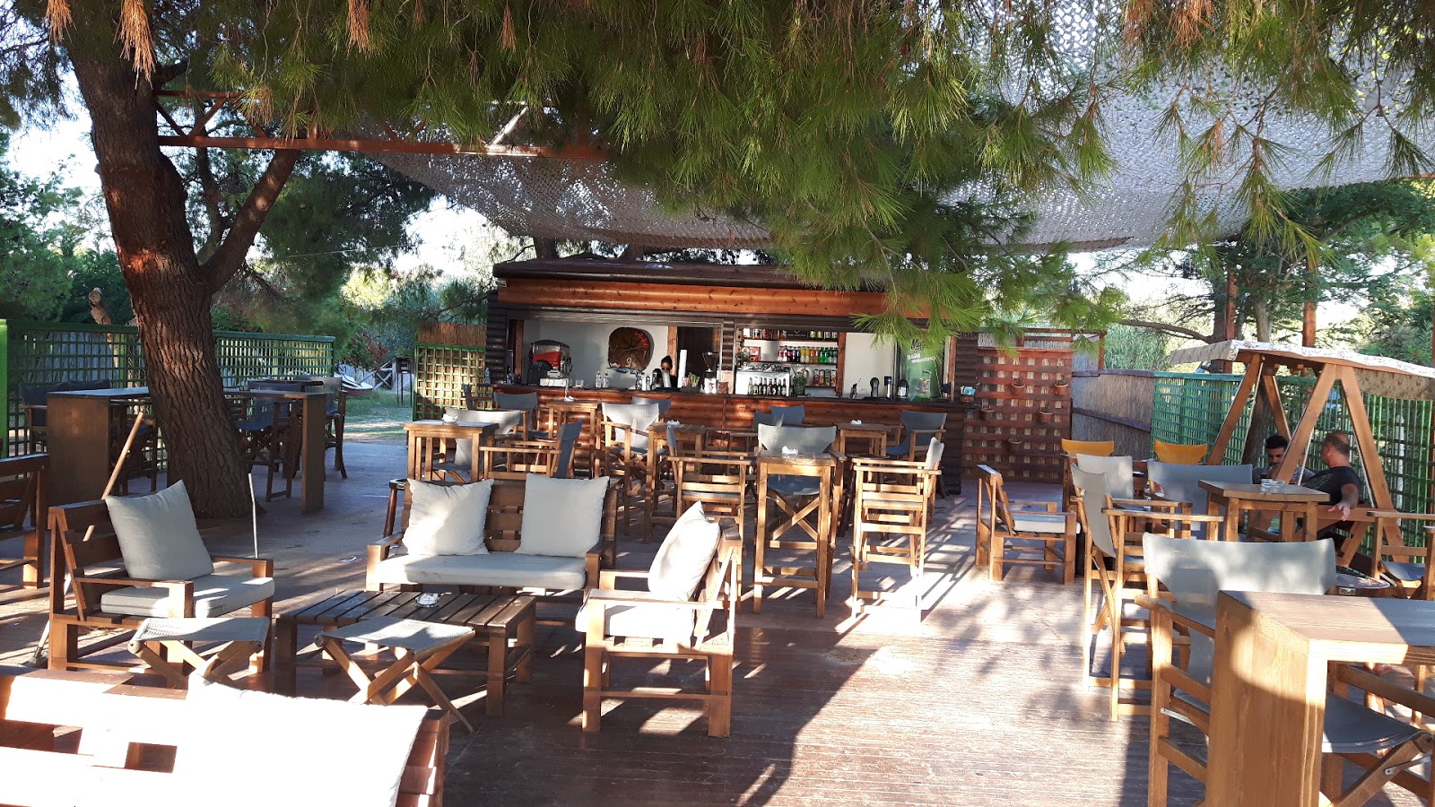 Καφέ Kalivaki Beach Bar στην Αγία Νικόλαο, Χαλκιδική