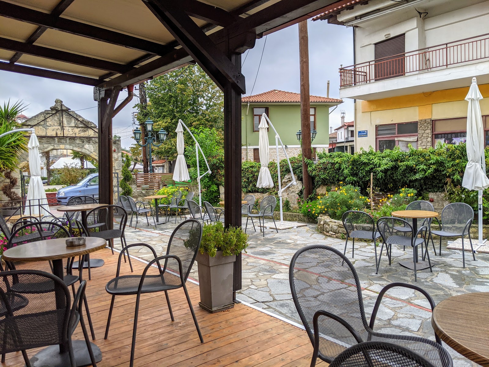 Repio Cafe Bar στην Κασάνδρεια, Χαλκιδική