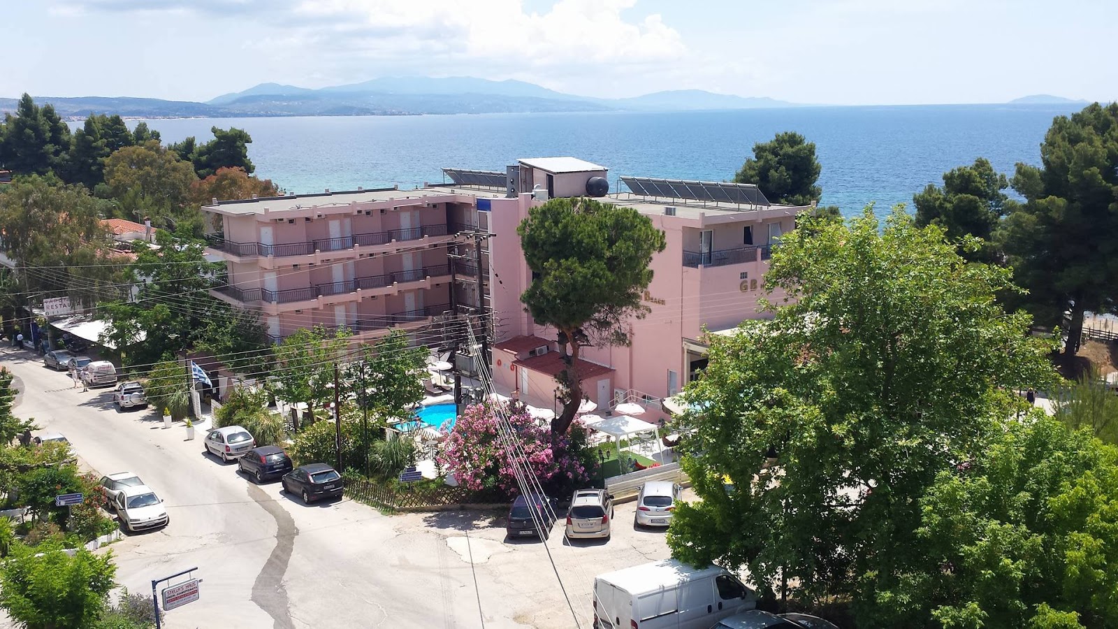 Διαμονή στο Golden Beach Hotel στη Μεταμόρφωση, Χαλκιδική