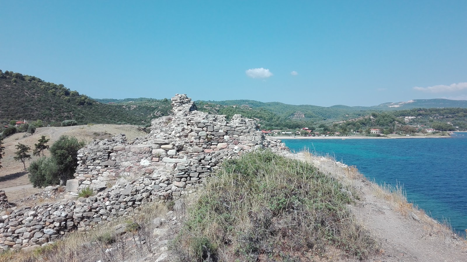 Καταλύματα Pyrgos Bungalows στον Άγιο Νικόλαο, Χαλκιδική