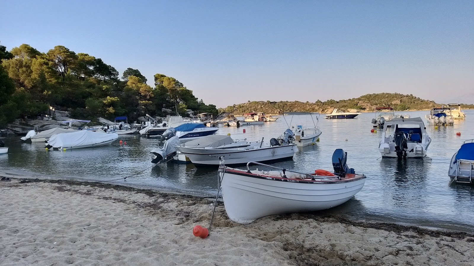 Πάρκο Κάμπινγκ Ρέα στο Βουρβουρού, Χαλκιδική