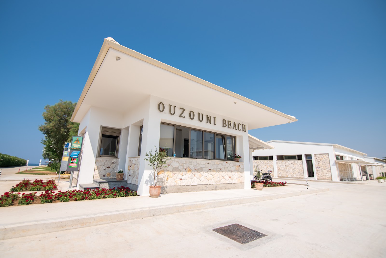 Camping Ouzouni Beach: Ένας Παράδεισος στη Μουδανιά Χαλκιδικής