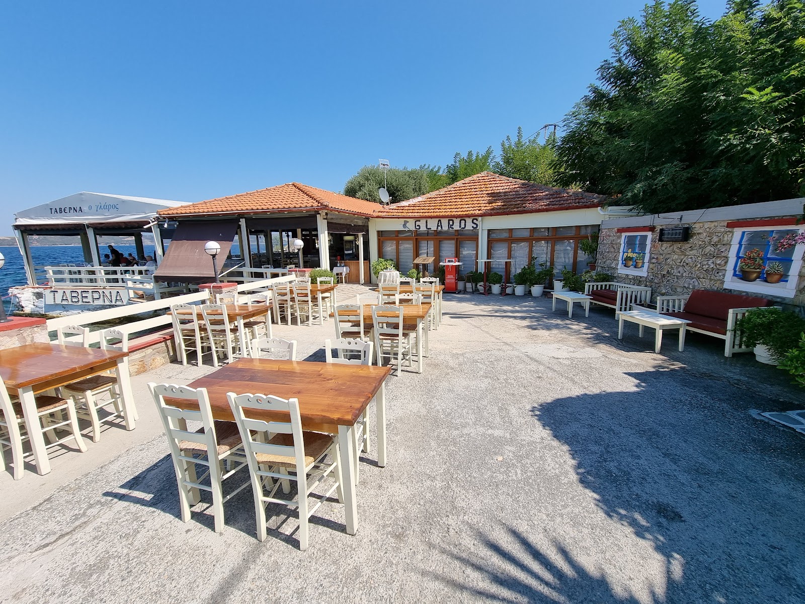 Glaros Restaurant στην Αμμουλιανή: Γευστικές εμπειρίες στη Χαλκιδική