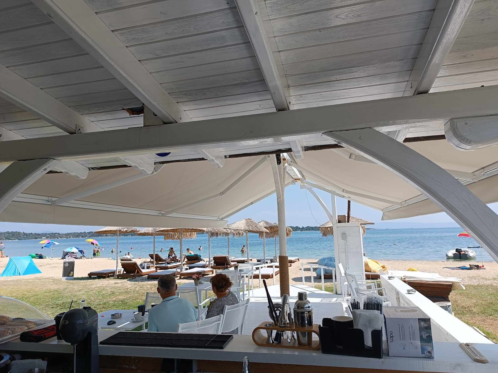 Εστιατόριο Nassau Beach Bar στη Βουρβουρού, Χαλκιδική με βαθμολογία 4.8 από 5