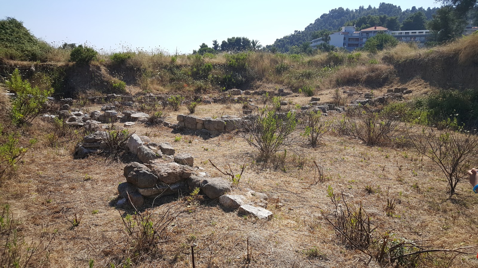 Αρχαιολογικός Χώρος Αρχαίας Μένδης (Προάστειο) στη Μόλα Καλλιθέας