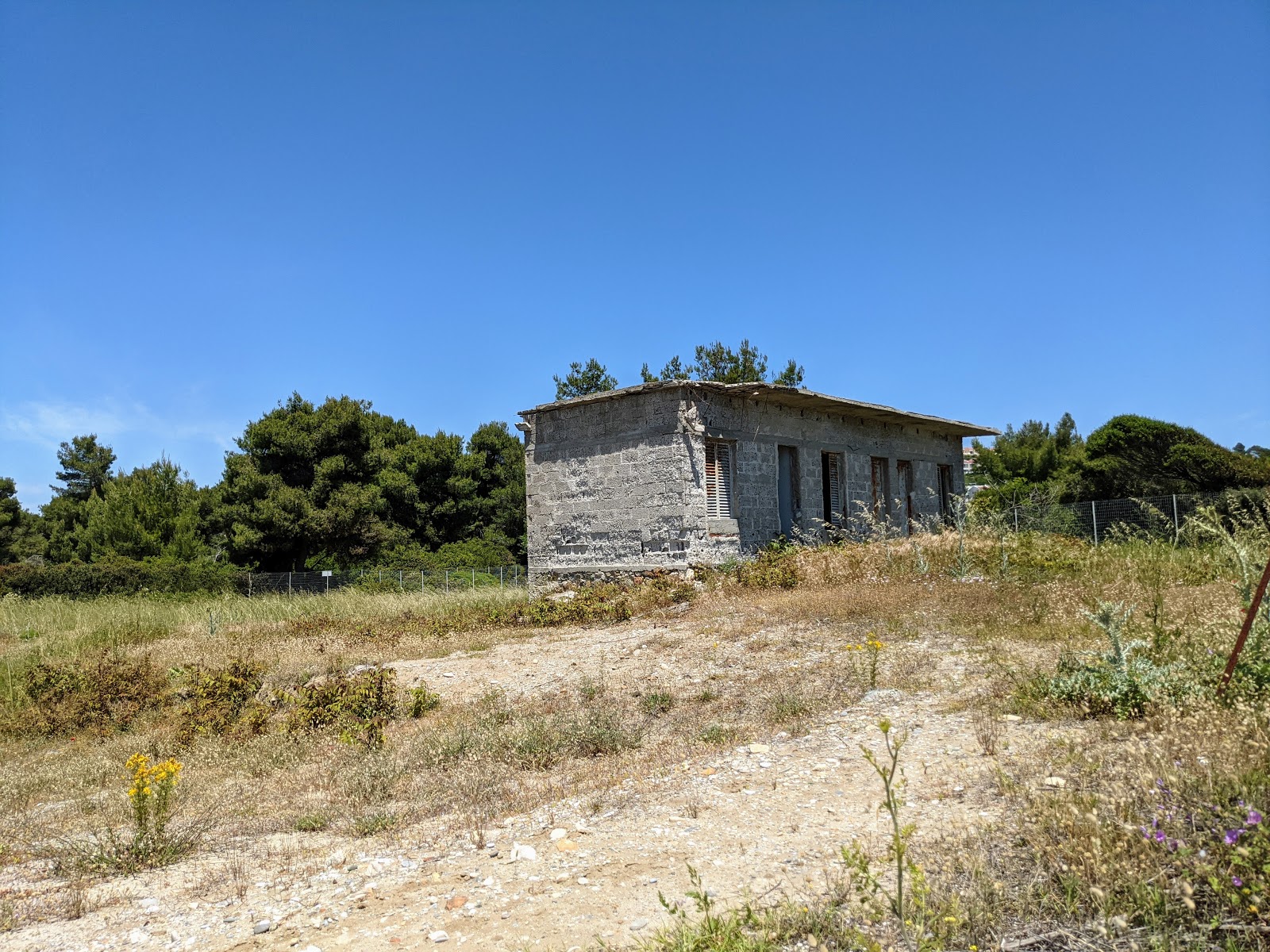 Ναός του Ποσειδώνα: Αρχαιολογικός Χώρος Λουτρά (Αγία Παρασκευή)